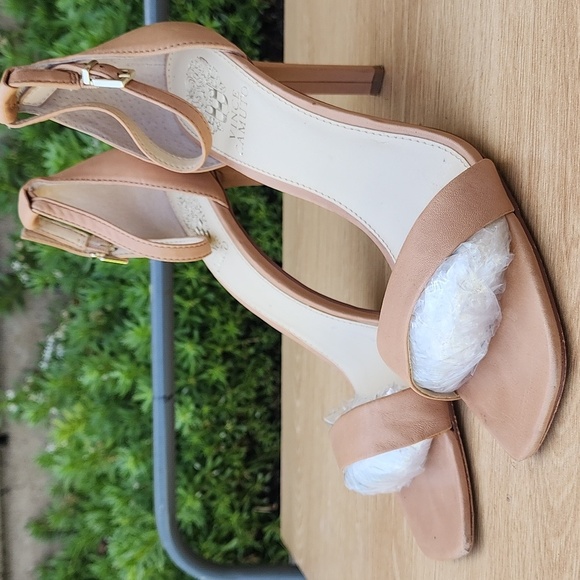 Vince Camuto Size 9M Leather beige Women's Open Toe Sandals Ankle Strap - Picture 1 of 10